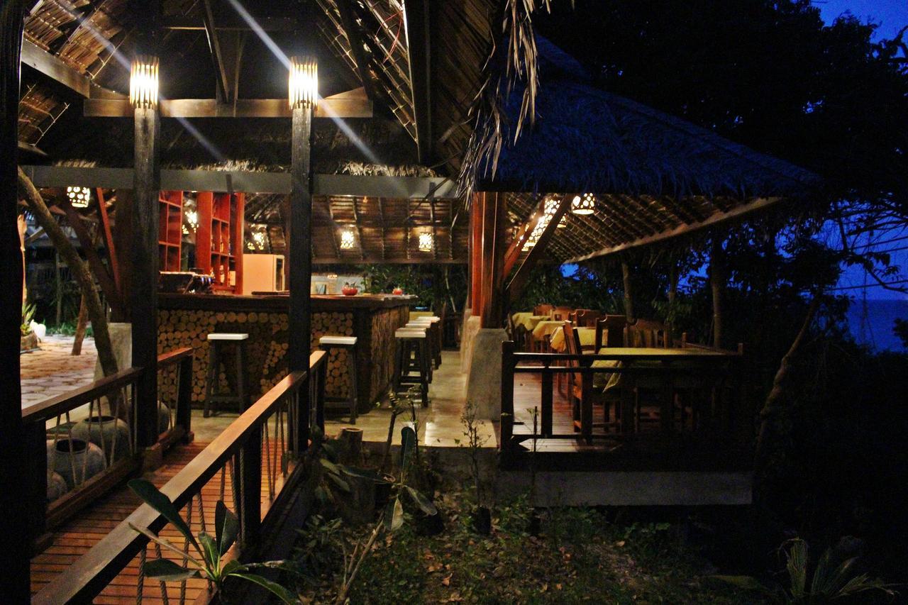 Phi Phi Phu Chalet Resort Phi Phi Don Exterior foto