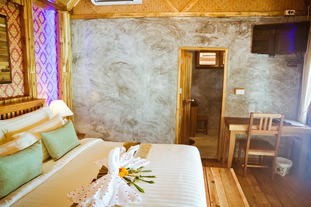 Phi Phi Phu Chalet Resort Phi Phi Don Exterior foto