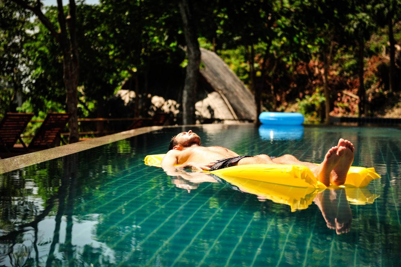 Phi Phi Phu Chalet Resort Phi Phi Don Exterior foto