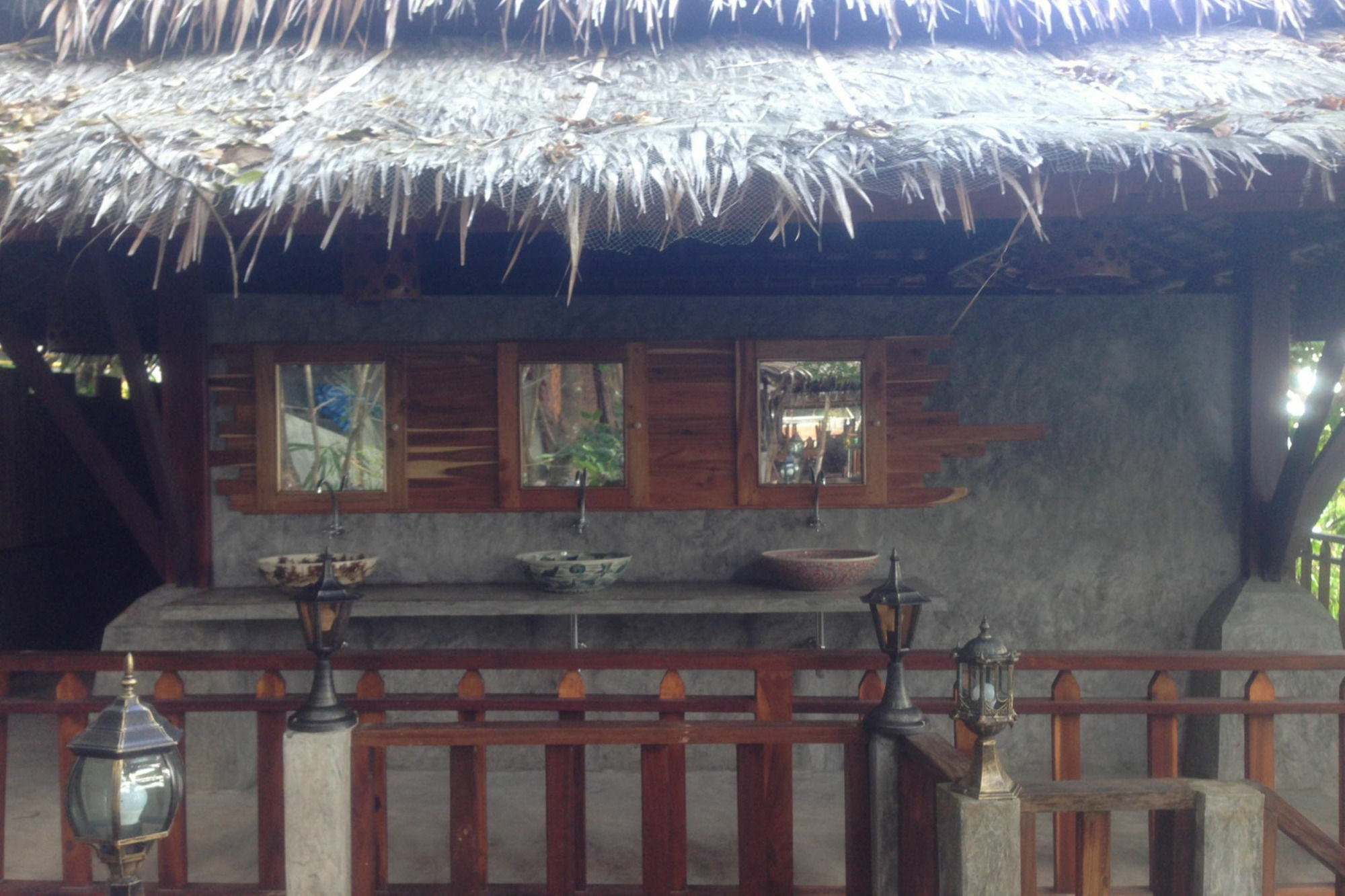 Phi Phi Phu Chalet Resort Phi Phi Don Exterior foto